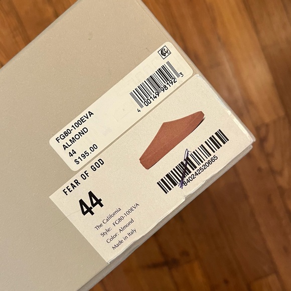✨FEAR OF GOD | The California Slide, Almond, LIKE NEW ✨ - Picture 4 of 11
